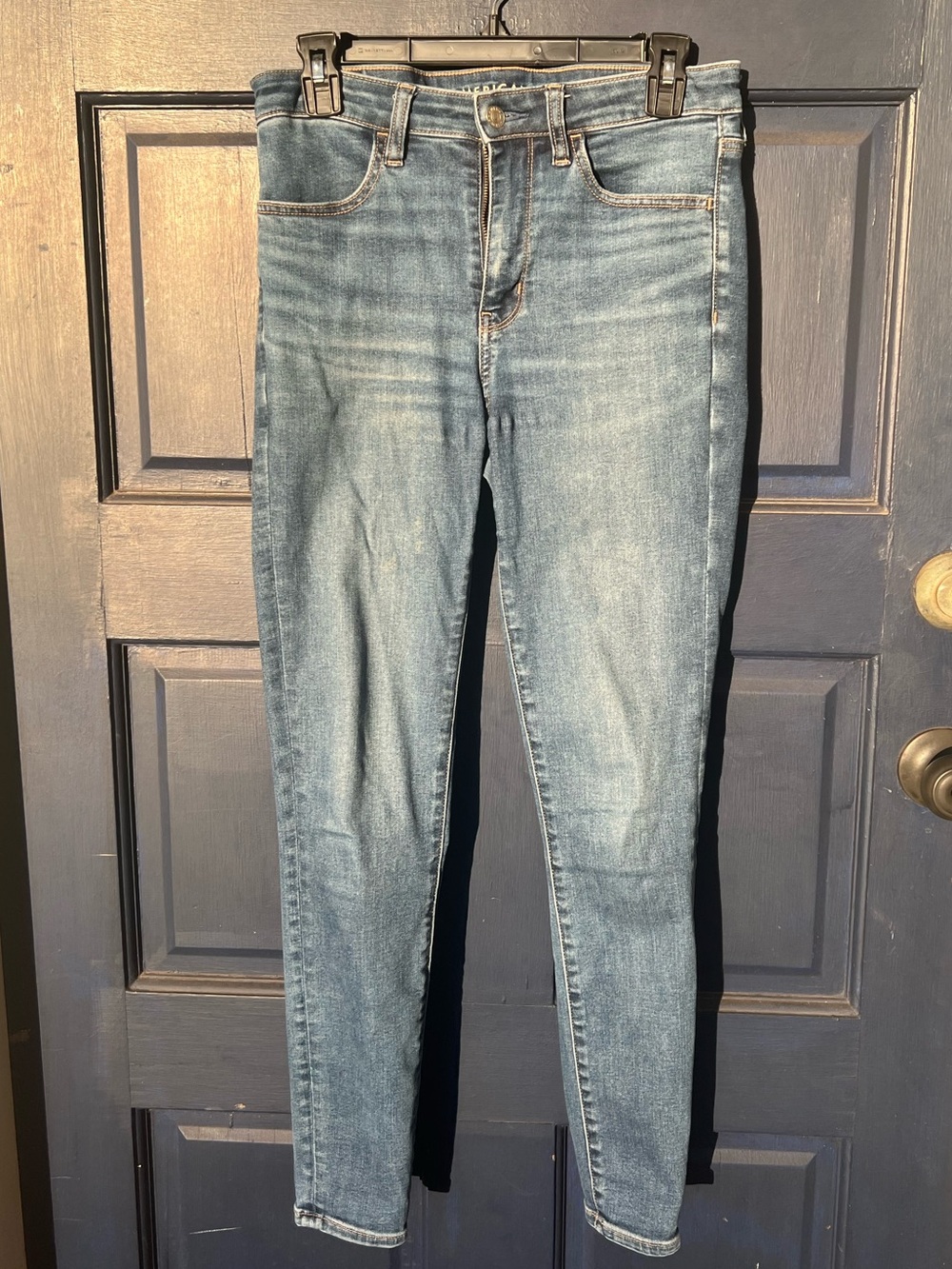 American Eagle Outfitters Women’s Skinny Jeans in Light Blue Denim